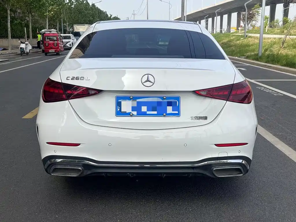 Mercedes-Benz C-Class — миниатюра 4