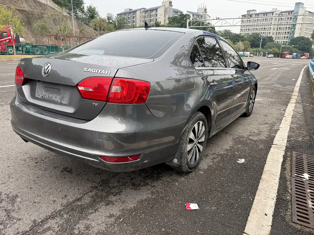Volkswagen Sagitar — миниатюра 12