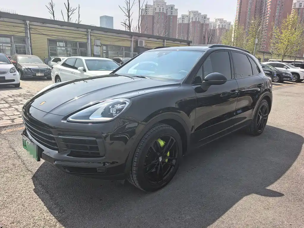Porsche Cayenne Hybrid 2020