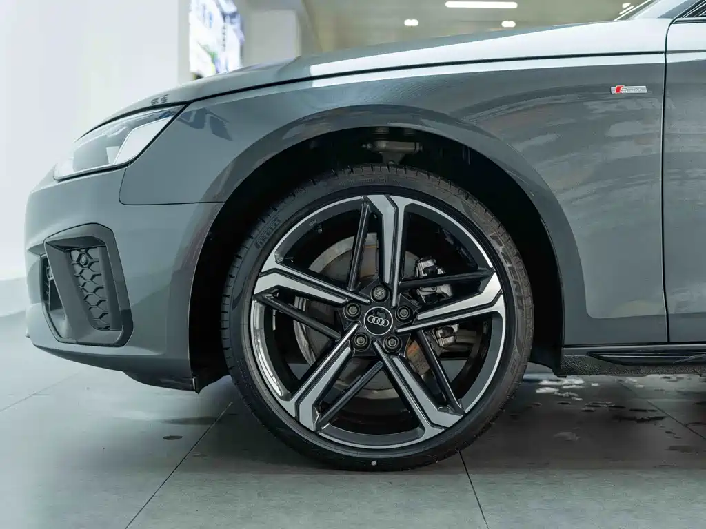 Audi A4L — миниатюра 9
