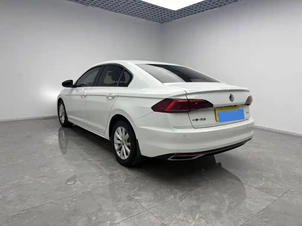 Volkswagen Bora — миниатюра 7