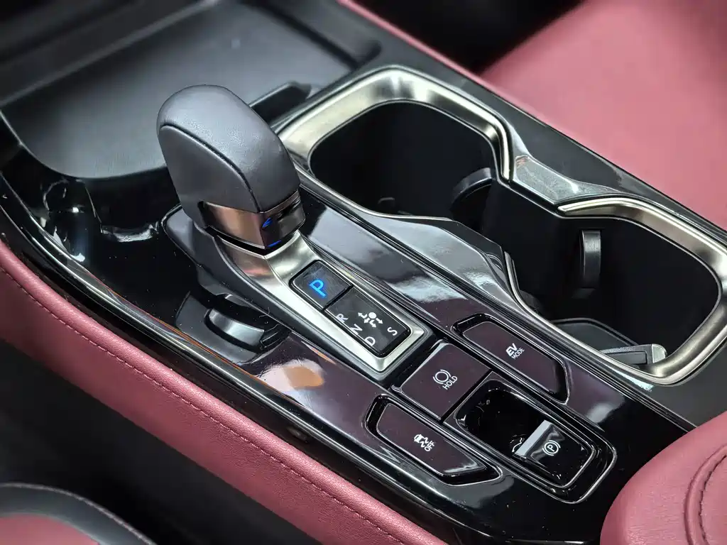 Lexus NX — миниатюра 21