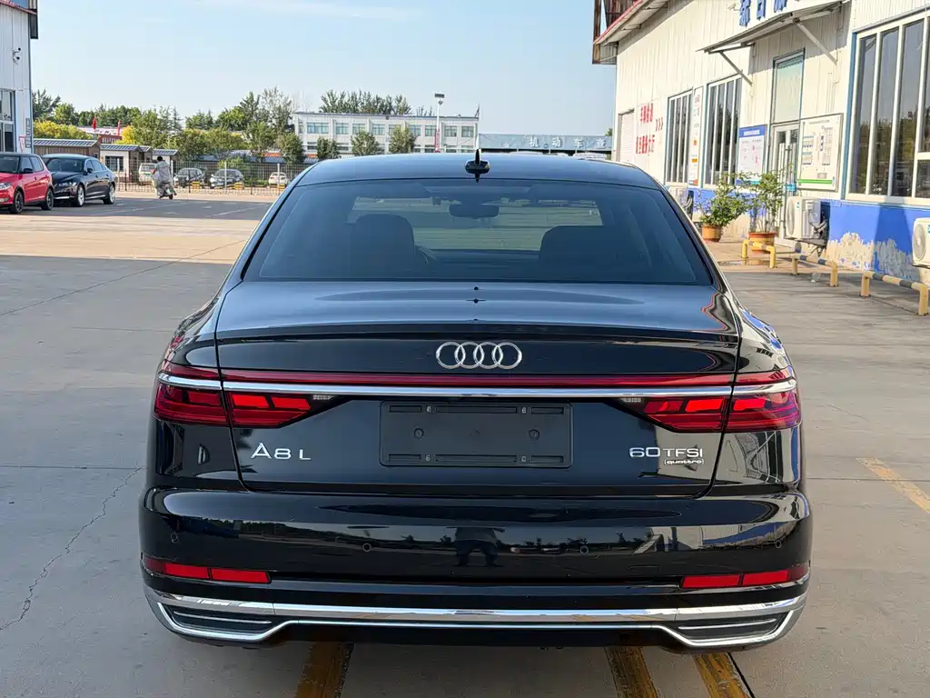 Audi A8 — миниатюра 9