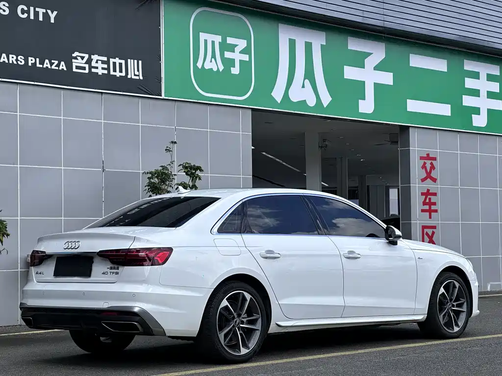 Audi A4L — миниатюра 15