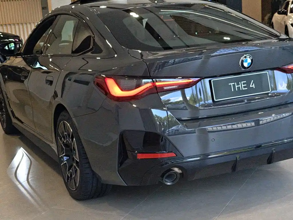BMW 4 Series — миниатюра 8