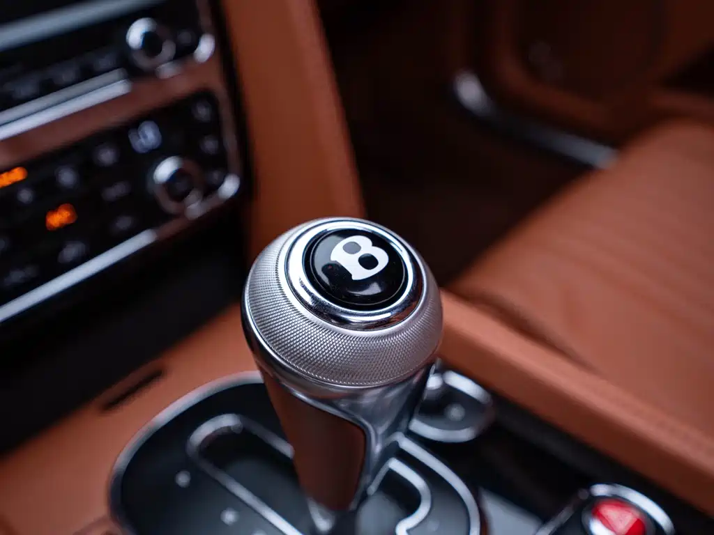 Bentley Flying Spur — миниатюра 16