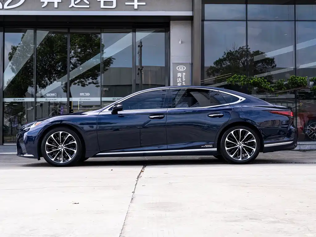 Lexus LS 2021 500h Executive