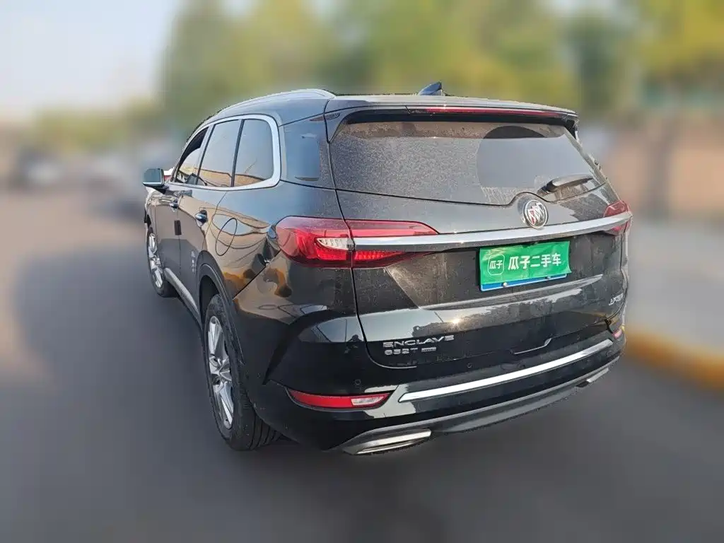 Buick Enclave — миниатюра 25