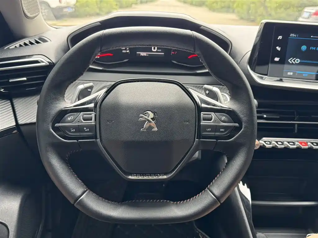 Peugeot 2008 2022 230THP THE ONE