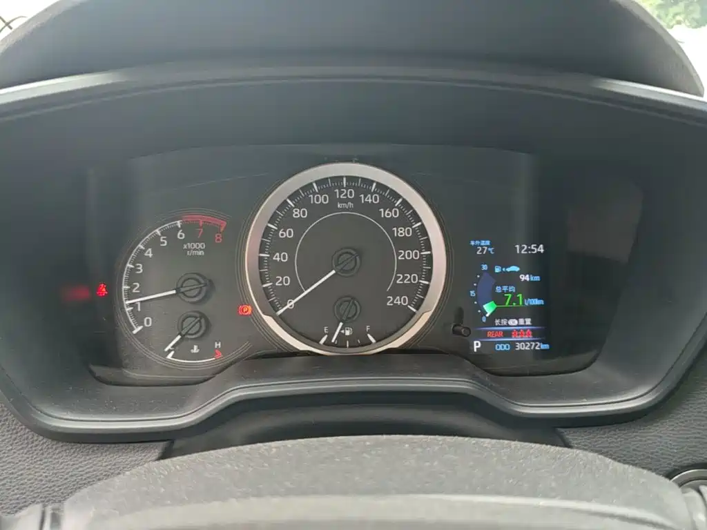 Toyota Corolla — миниатюра 12