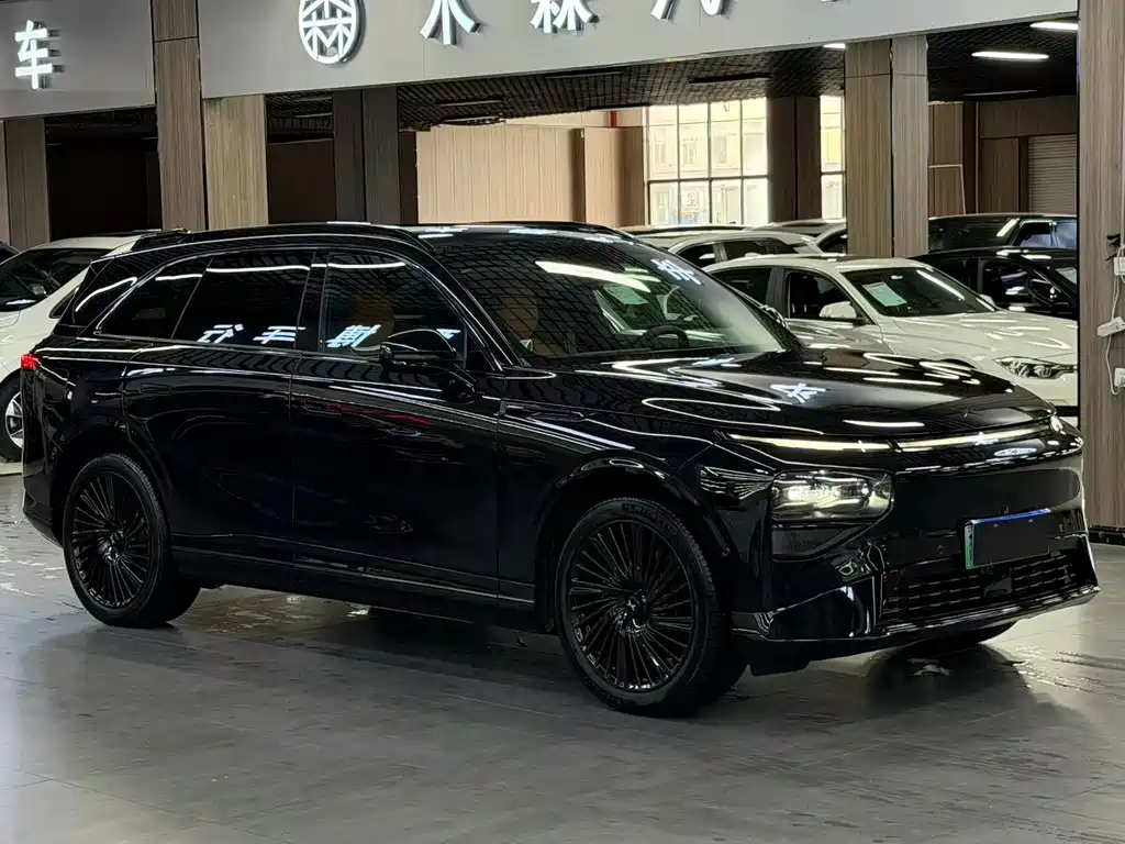XPeng G9 — миниатюра 3