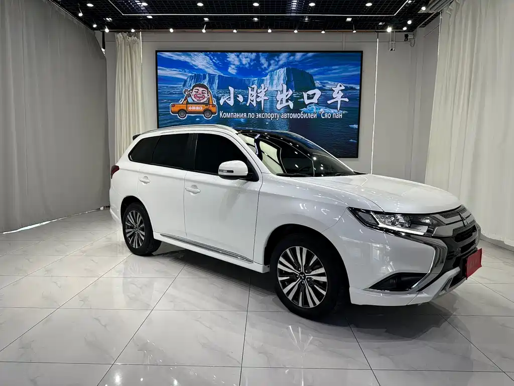 Mitsubishi Outlander — миниатюра 3