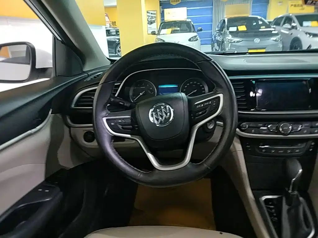 Buick Excelle — миниатюра 15