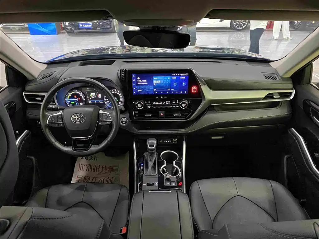 Toyota Highlander — миниатюра 8
