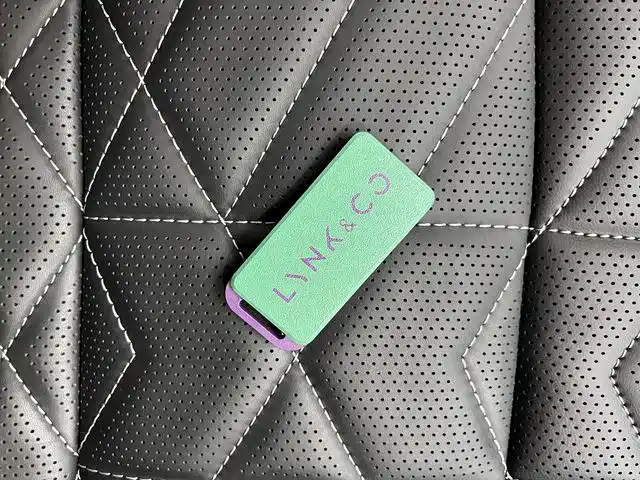 Lynk & Co 10 — миниатюра 11