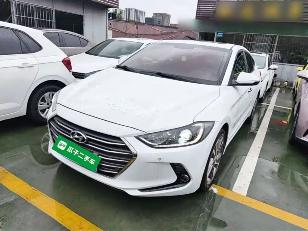 Hyundai Elantra — миниатюра 2