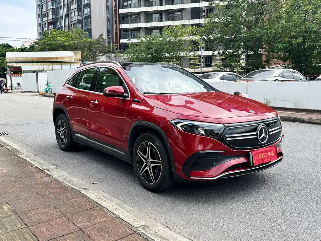Mercedes-Benz EQA 2022 EQA 300 4MATIC