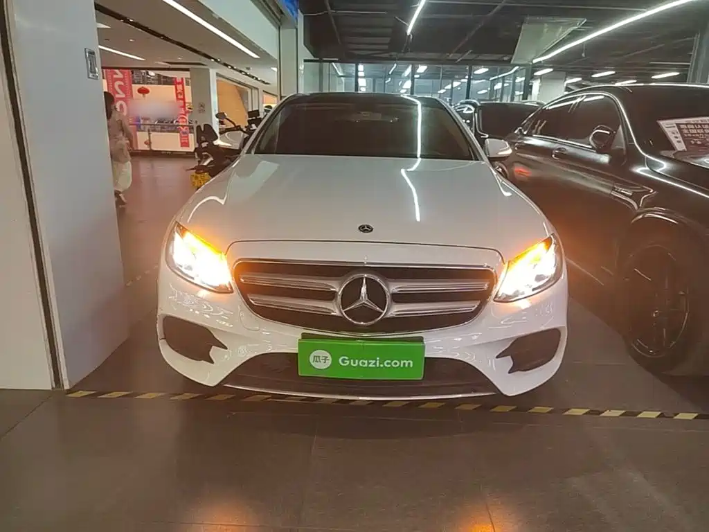 Mercedes-Benz E-Class — миниатюра 3