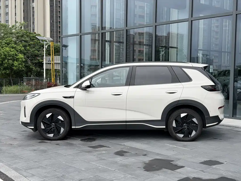 BYD 05 EV 2025 520KM Flagship