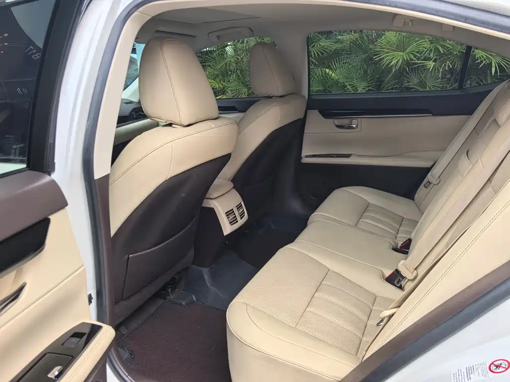 Lexus ES — миниатюра 7