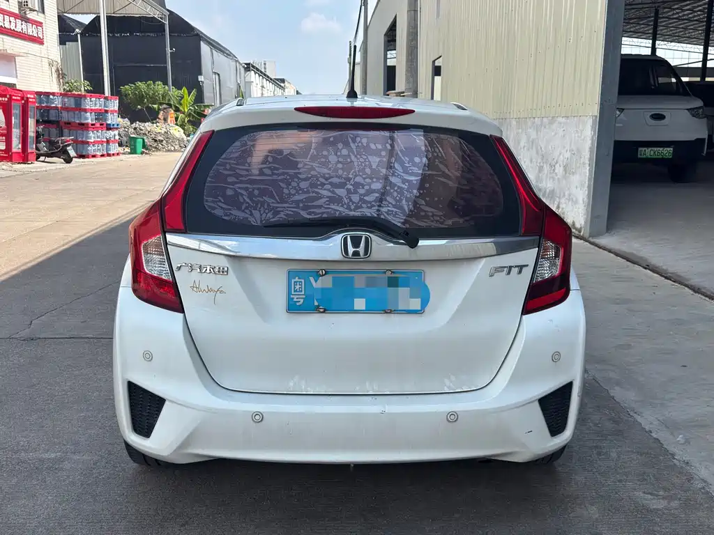 Honda Fit — миниатюра 4
