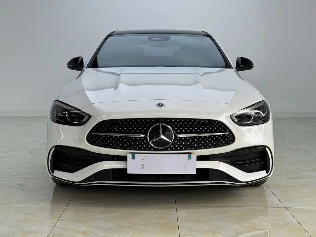 Mercedes-Benz C-Class — миниатюра 2