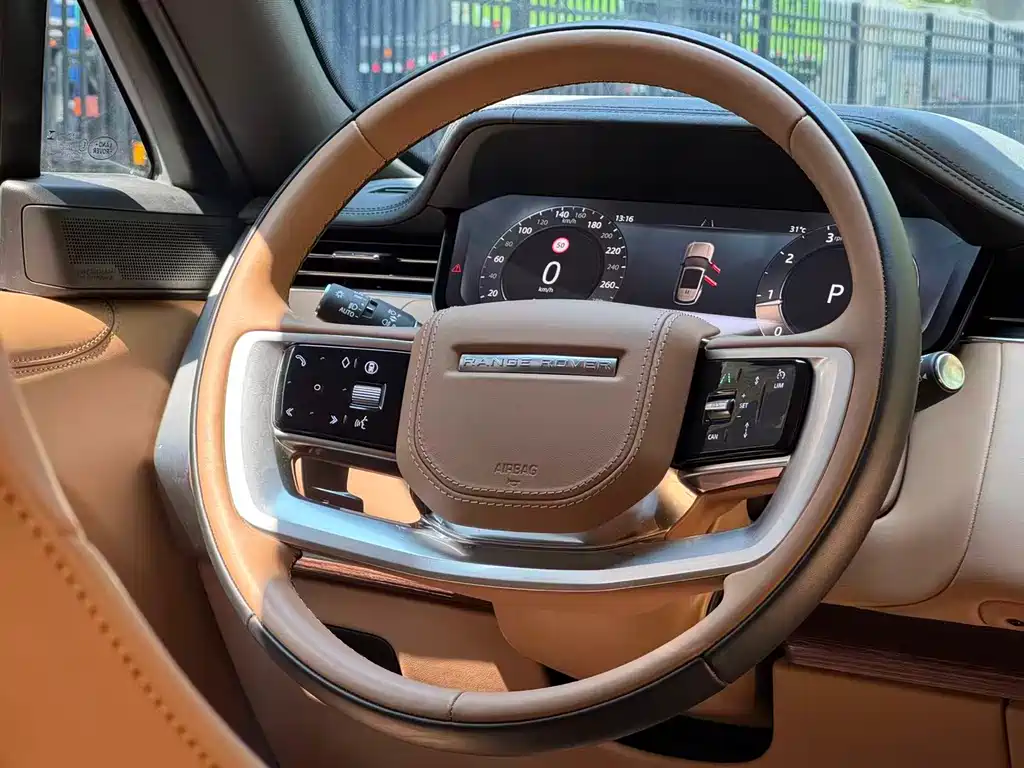 Land Rover Range Rover — миниатюра 7