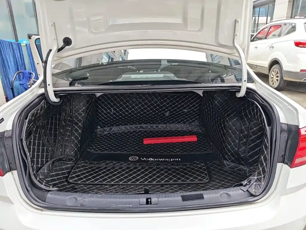 Volkswagen Lavida — миниатюра 15