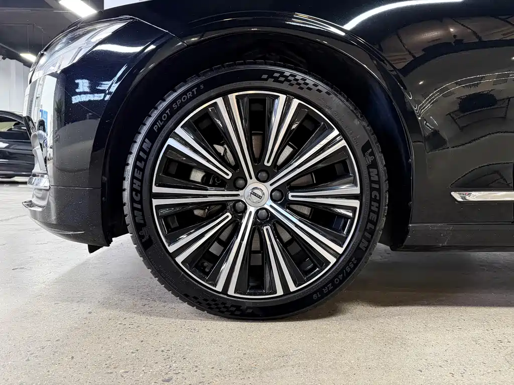 Volvo S90 — миниатюра 26