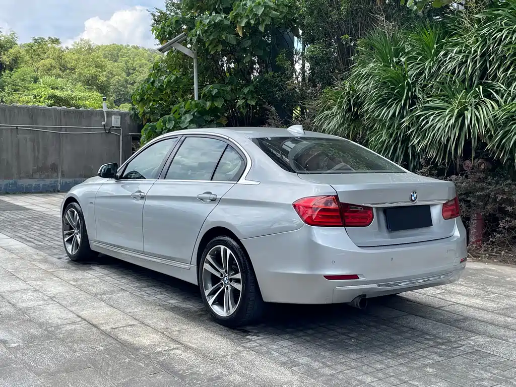 BMW 3 Series — миниатюра 6