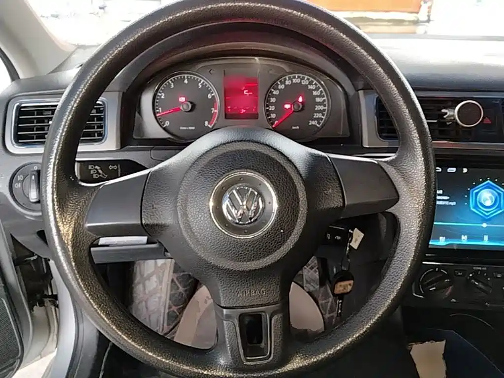 Volkswagen Santana — миниатюра 11