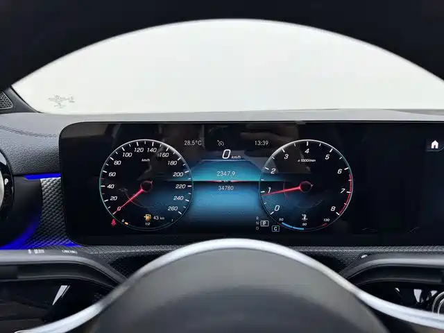 Mercedes-Benz A-Class — миниатюра 12