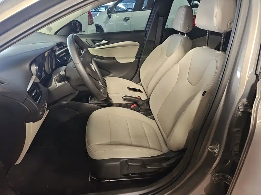 Buick Excelle — миниатюра 11