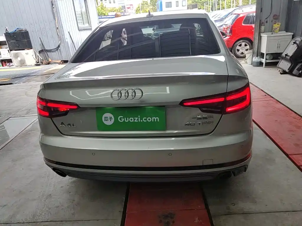 Audi A4L — миниатюра 4