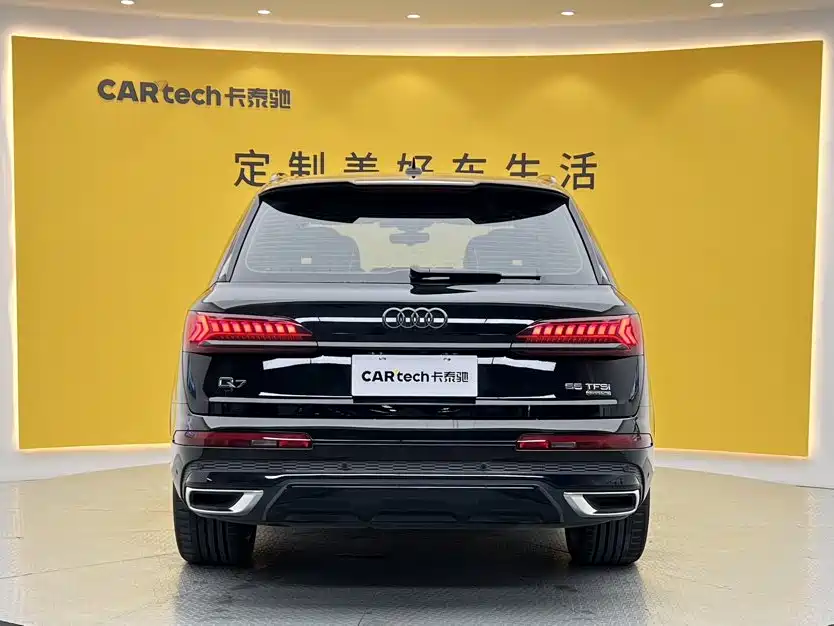 Audi Q7 — миниатюра 5
