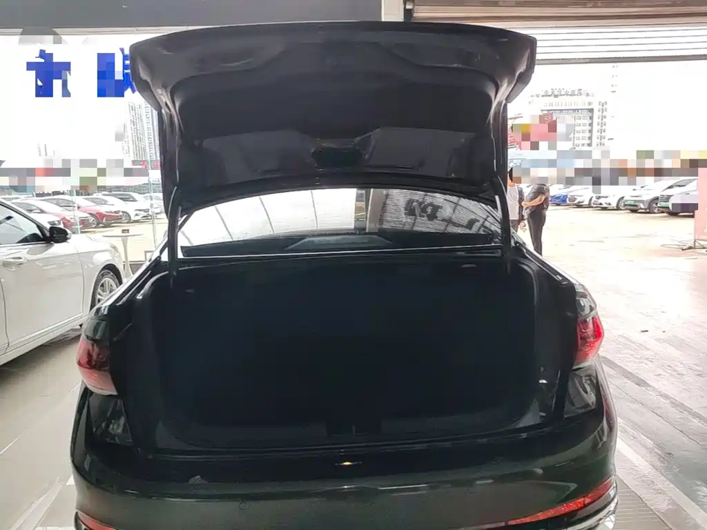 Volkswagen Sagitar — миниатюра 19