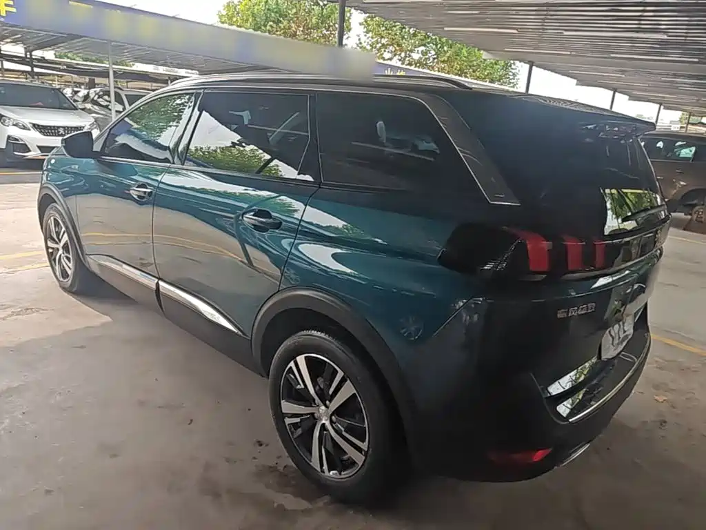 Peugeot 5008 — миниатюра 5
