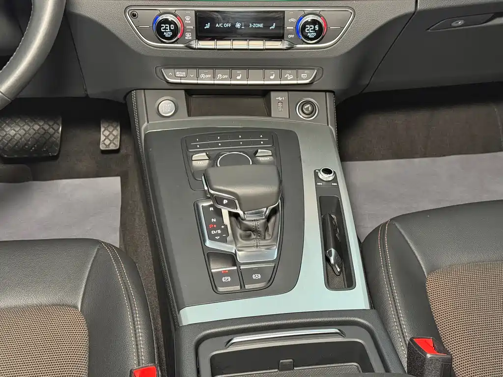 Audi Q5L — миниатюра 14