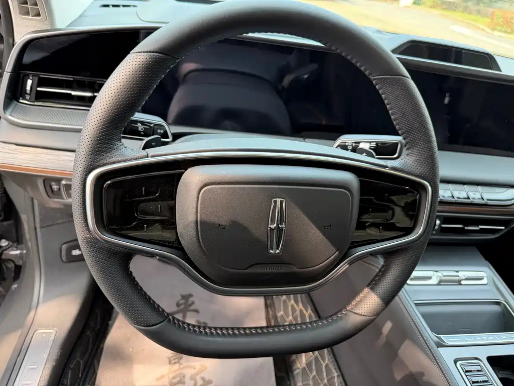 Lincoln Z — миниатюра 14