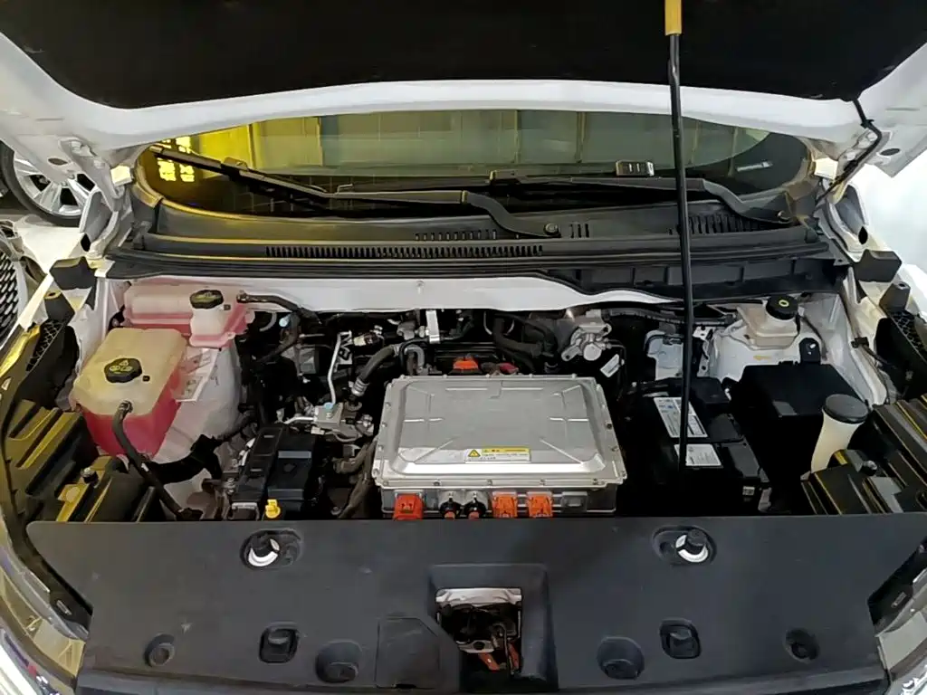 BYD Yuan EV — миниатюра 20