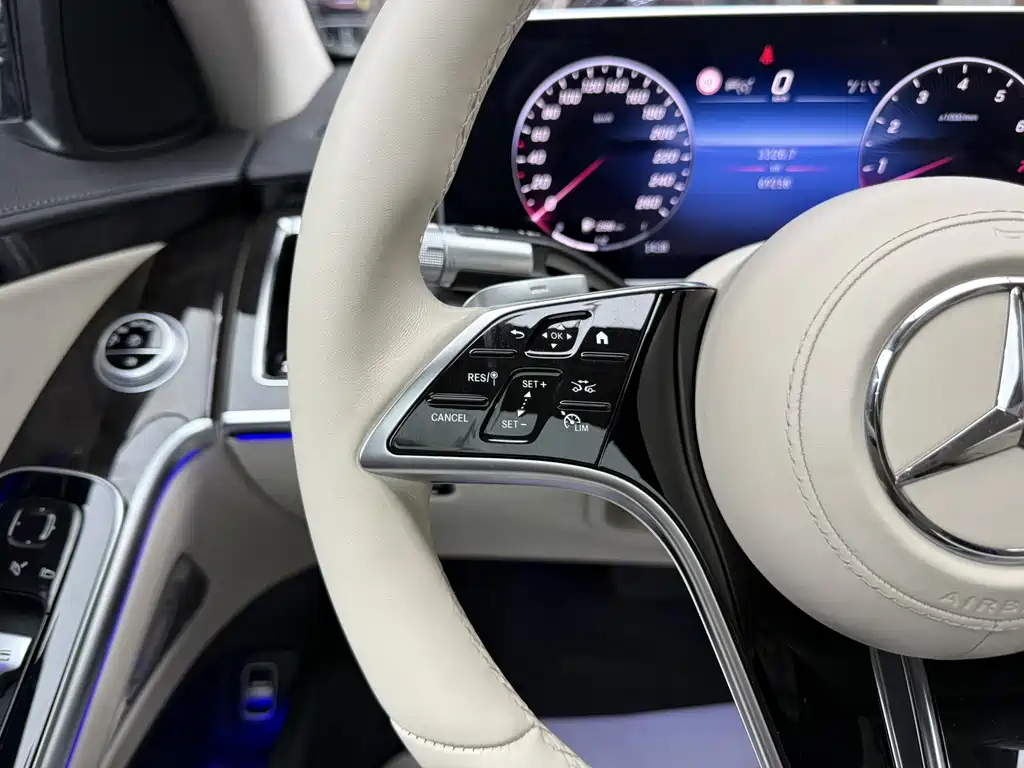 Mercedes-Benz S-Class — миниатюра 17