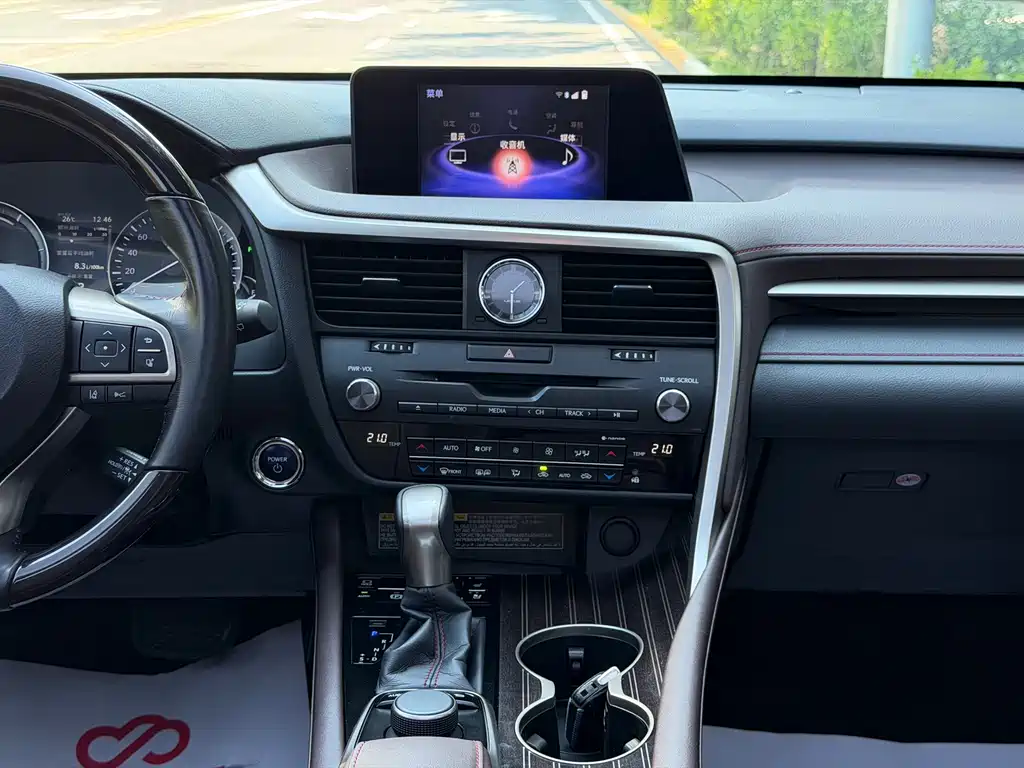 Lexus RX — миниатюра 9