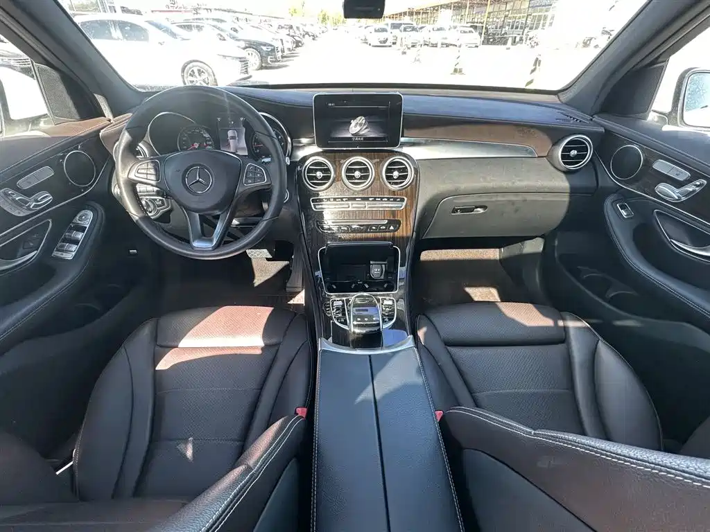 Mercedes-Benz GLC 2019 GLC 260 L 4MATIC Luxury