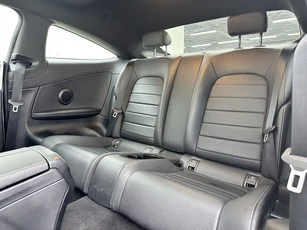 Mercedes-Benz C-Class (Import) — миниатюра 10