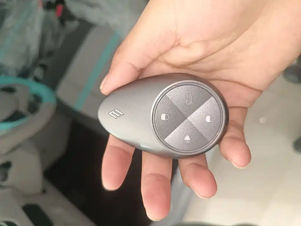 JMEV EV3 — миниатюра 9