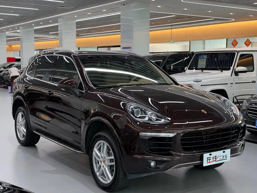 Porsche Cayenne — миниатюра 3