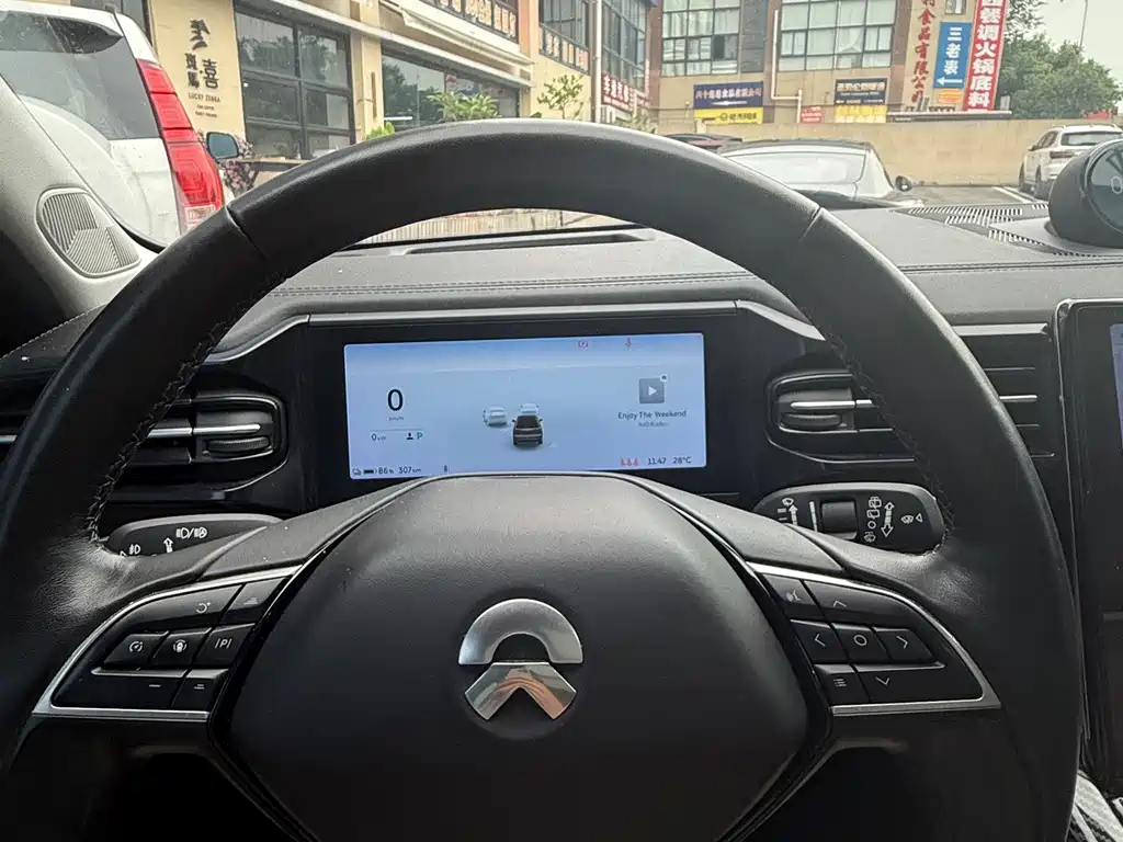 NIO ES8 — миниатюра 16