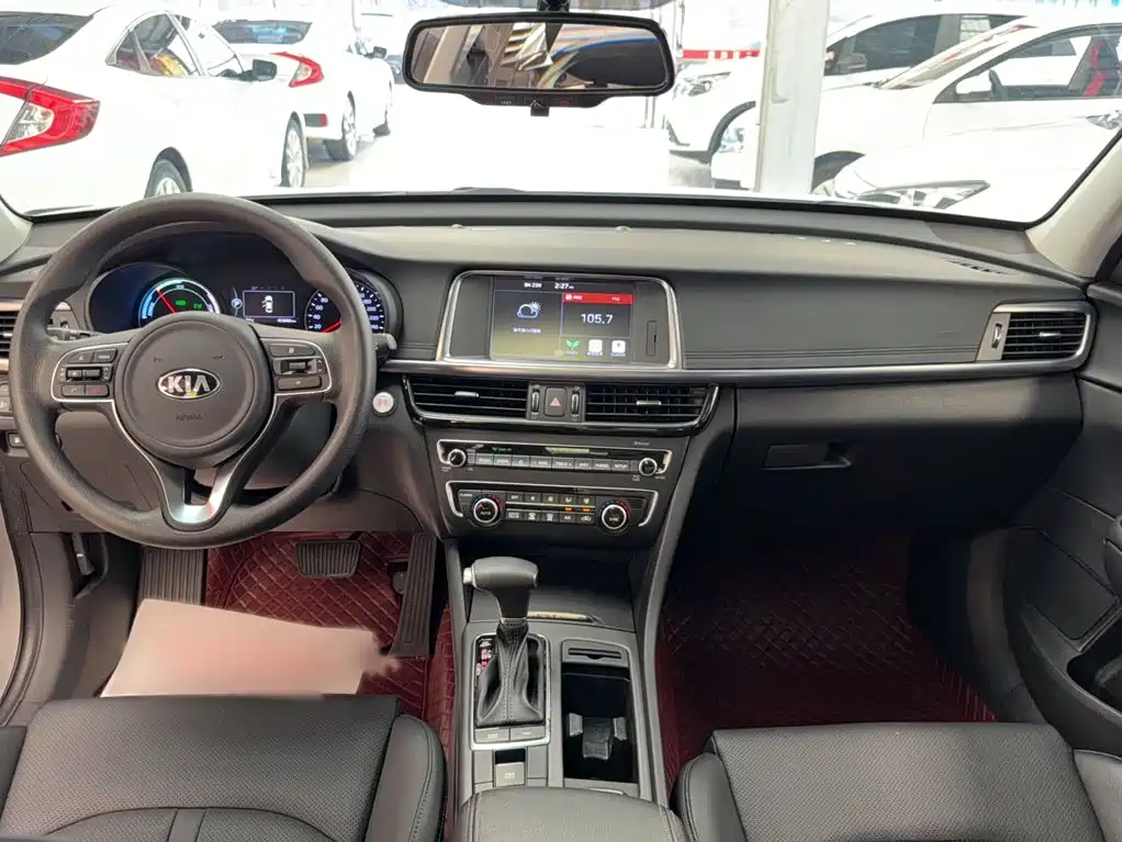 Kia K5 New Energy — миниатюра 11