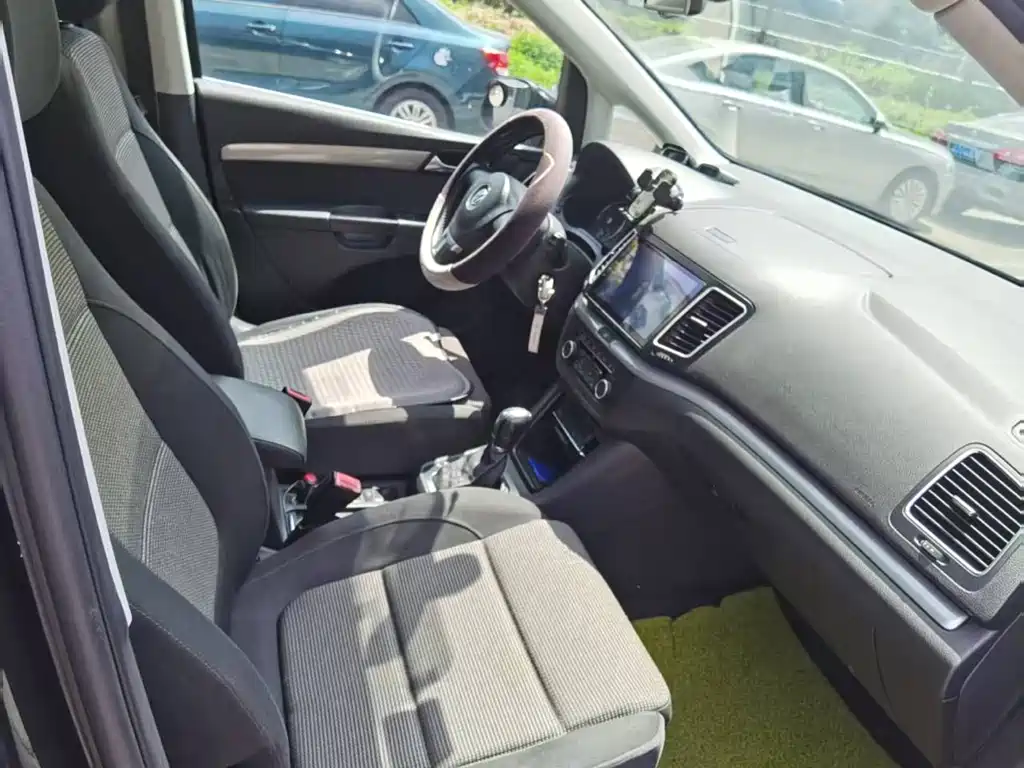 Volkswagen Sharan — миниатюра 11