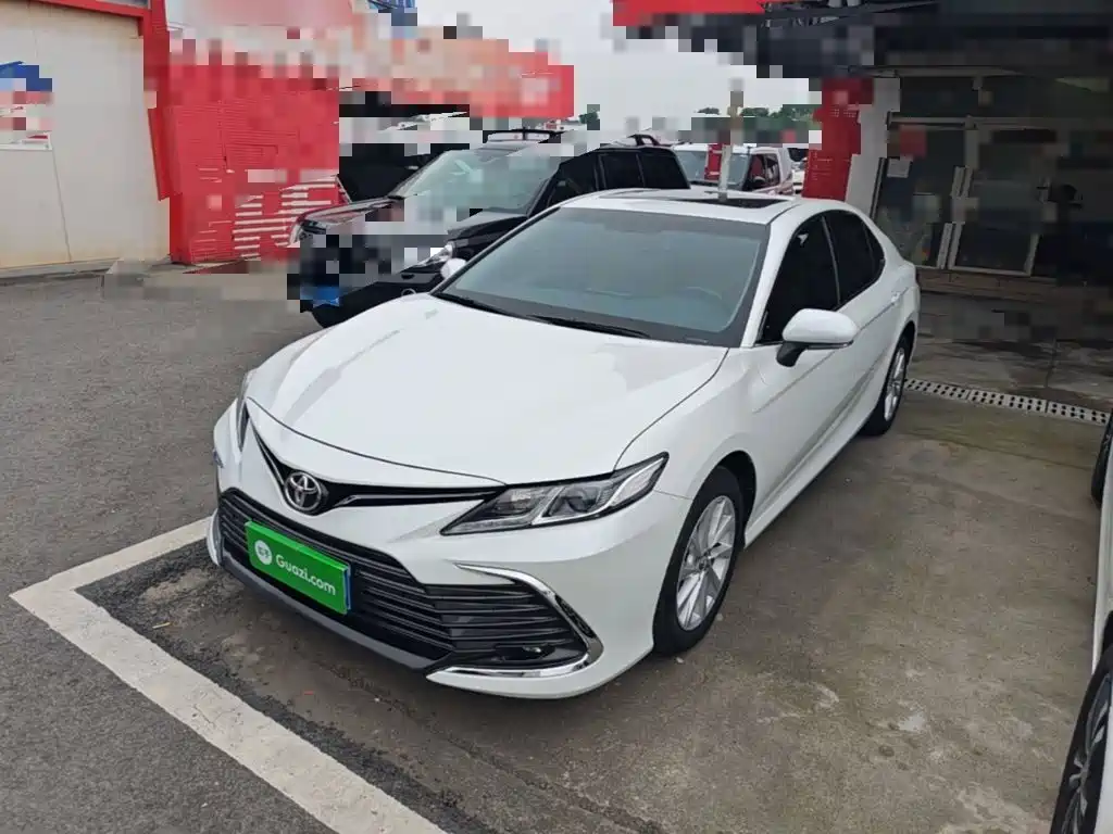 Toyota Camry — миниатюра 2